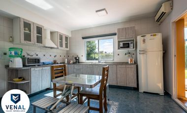 Venta Casa 7 ambientes, 5 dormitorios, 3 baños, 1 toilette, Barrio Fincas de Maschwitz