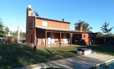 Hermosa Casa en  Andino