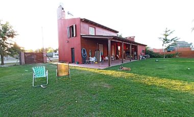 Hermosa Casa en  Andino