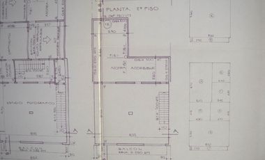 Venta Casa Comercial o Residencial 6 ambientes, 5 dormitorios, 3 baños completos, 3 plantas