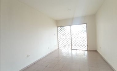 SE ALQUILA  APARTAESTUDIO EN SEGUNDO PISO CON BALCON BARRIO NAPOLES