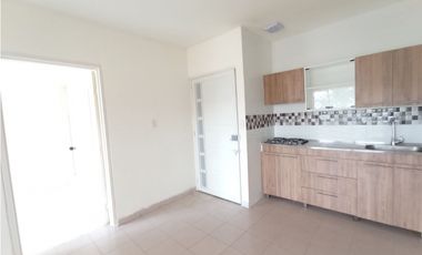 SE ALQUILA  APARTAESTUDIO EN SEGUNDO PISO CON BALCON BARRIO NAPOLES