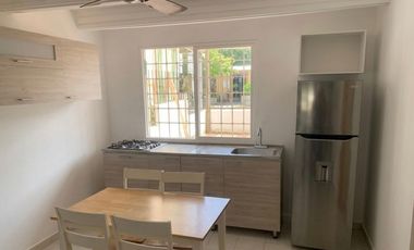 Casa cerca al mar en rodadero sur -060-