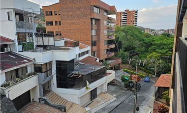 Venta / Alquiler apartaestudio en barrio Los Cristales Cali