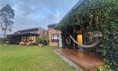 Arriendo casa campestre amoblada 3 alcobas Llanogrande