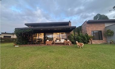 Arriendo casa campestre amoblada 3 alcobas Llanogrande