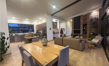 Arriendo casa campestre amoblada 3 alcobas Llanogrande