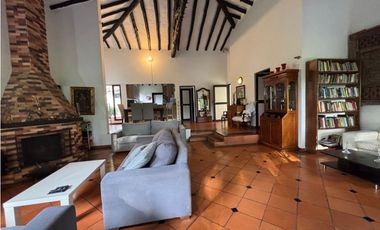 Arriendo casa campestre amoblada en unidad cerrada San Antonio