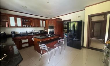 CASA CAMPESTRE INDEPENDIENTE CON PISCINA Y JACUZZI
