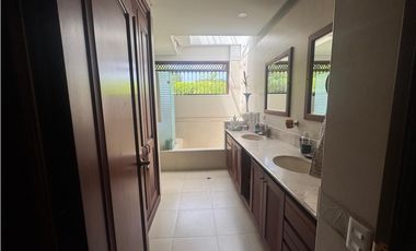 CASA CAMPESTRE INDEPENDIENTE CON PISCINA Y JACUZZI