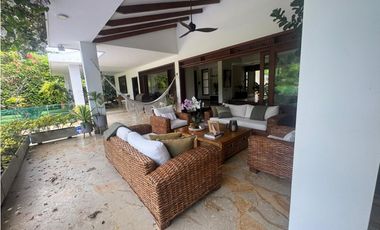 CASA CAMPESTRE INDEPENDIENTE CON PISCINA Y JACUZZI