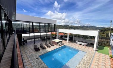 Finca de Lujo con Vista al Lago Calima WV9935188