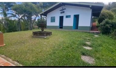 VENTA DE CASA FINCA UBICADA EN MARINILLA VEREDA EL ROSARIO 
