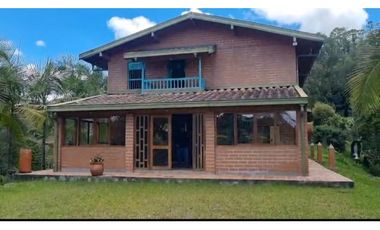 VENTA DE CASA FINCA UBICADA EN MARINILLA VEREDA EL ROSARIO 