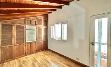 Casa para la venta en El Poblado, sector Vizcaya