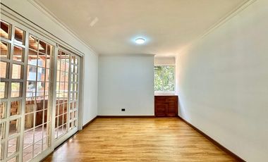 Casa para la venta en El Poblado, sector Vizcaya