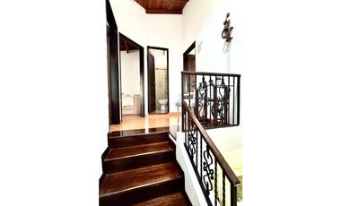 VENTA DE CASA UNIFAMILIAR EN SABANETA