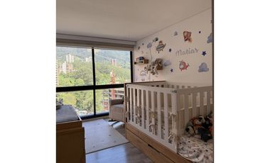 Espectacular Apartamento en Altos del Poblado.