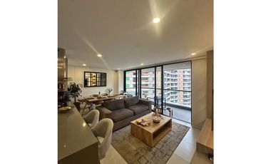 Espectacular Apartamento en Altos del Poblado.