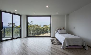 T Casa en venta o arriendo Altos De Patios - La Calera