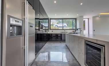 T Casa en venta o arriendo Altos De Patios - La Calera