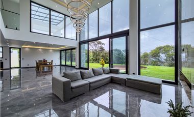 T Casa en venta o arriendo Altos De Patios - La Calera
