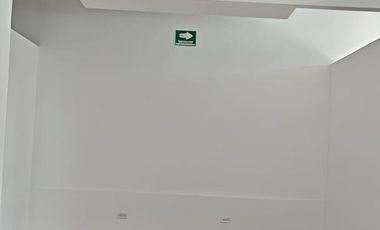 Local en renta Plaza Pabellon.   Lomas de Angelopolis