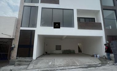 Casa en venta - Cumbres de Santiago, Santiago NL