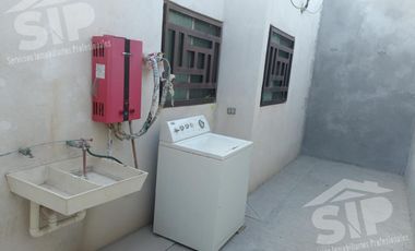 Rento Casa Amueblada en Frac Valle Oriente B Saltillo