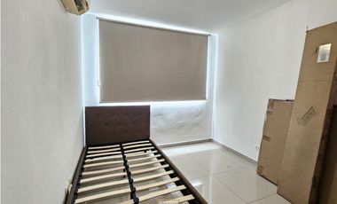 Apartamento amueblado en alquiler en Altavista Towers. SD