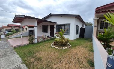 Alquiler de Casa en Brisas del Golf