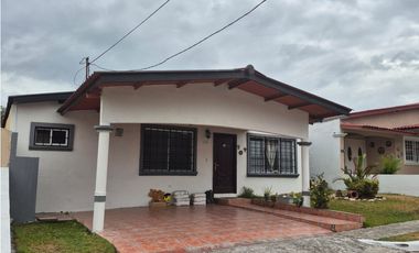 Alquiler de Casa en Brisas del Golf