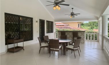 Alquiler casa amoblada en Club de Golf de Coronado Luxury Club