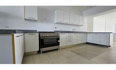 Apartamento con Vista al Mar en PH Waters on The Bay, Avenida Balboa