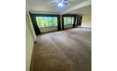 Venta de casa en Herbruger, Betania, Panamá