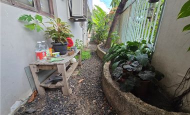 VENTA DE AMPLIA CASA DE 177MT2  EN CONDADO DEL REY REMODELADA  AQ