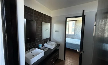 SE VENDE APARTAMENTO EN PH RIO MAR SAN CARLOS FRENTE AL MAR
