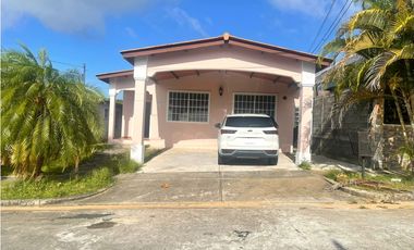 Casa en Alquiler - Brisas del golf Arraiján