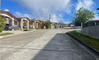 Casa en Alquiler - Brisas del golf Arraiján
