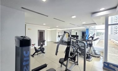 Se vende apartamento 4 recámaras en Kings Park, Condado del Rey