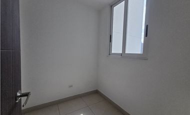 Se vende apartamento 4 recámaras en Kings Park, Condado del Rey