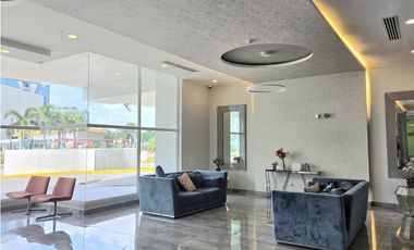 Se vende apartamento 4 recámaras en Kings Park, Condado del Rey