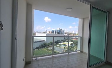 Se vende apartamento 4 recámaras en Kings Park, Condado del Rey
