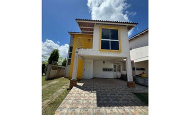 VENTA CASA EN PH SANTILLANA - ARRAIJN (OF)