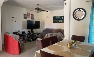 Casa de dos pisos en alquiler en Quintas de Nuevo Arraiján