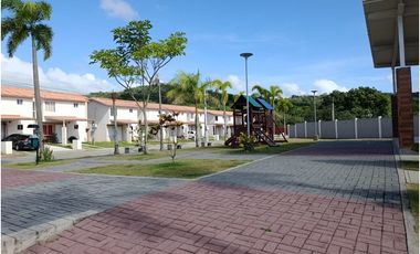 Casa de dos pisos en alquiler en Cantabria Residencial, Arraiján