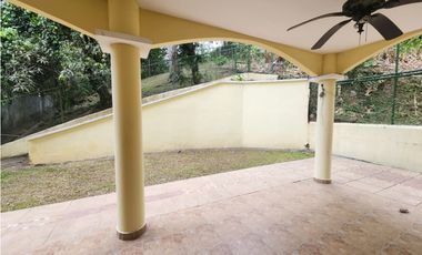 Ancón | 3 niveles, terraza y patio  AM