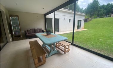 Casa en venta Deportivo II lote 413 Costa Esmeralda pileta