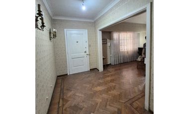 Chalet en venta Clasico 8 amb  , 3 baños,  Garage, Patio y Jardin