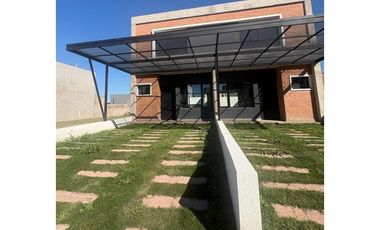 Docta Avenida 3 - Excelentes Detalles Construcción 3 Dor - 2 Baños